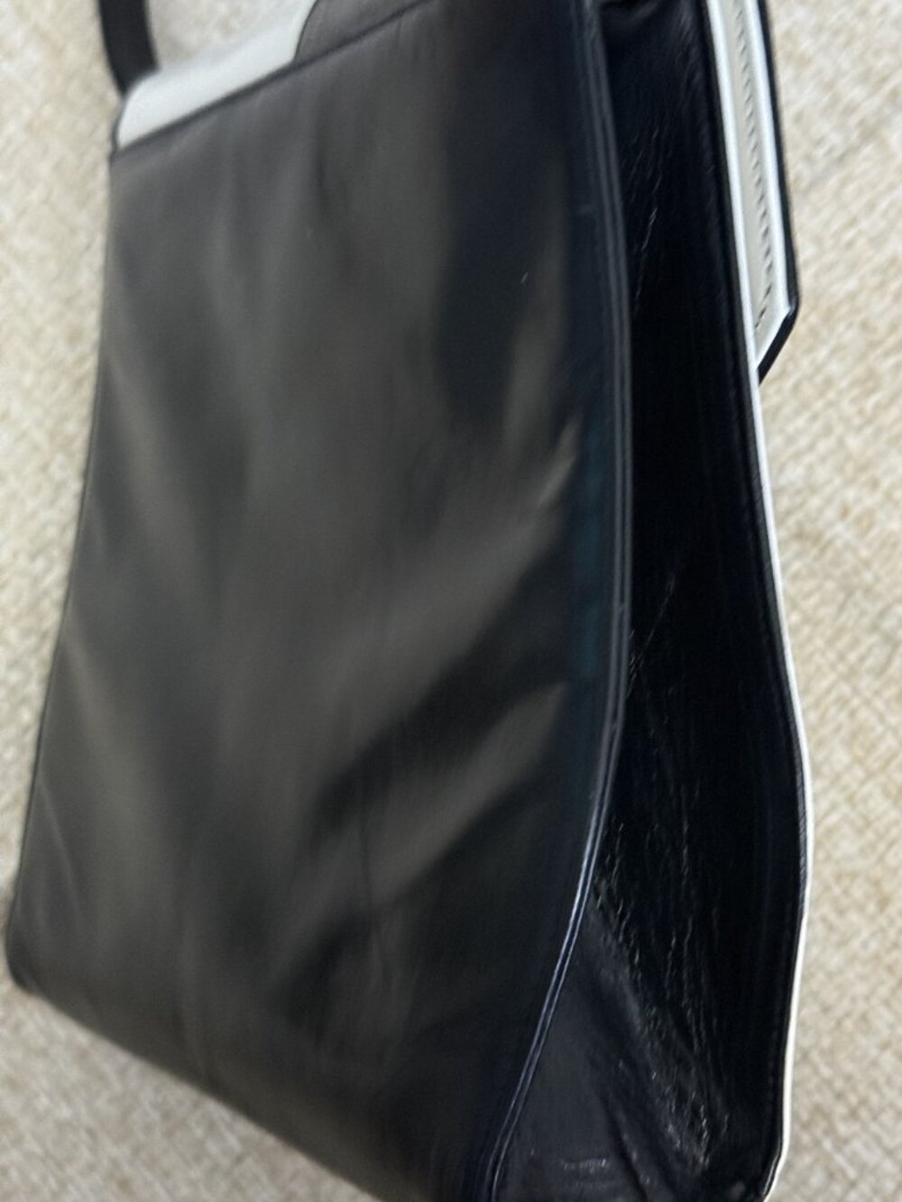 Bruno Magli crossbody bag Vintage women's white/black leather made in Italy - Picture 8 of 9